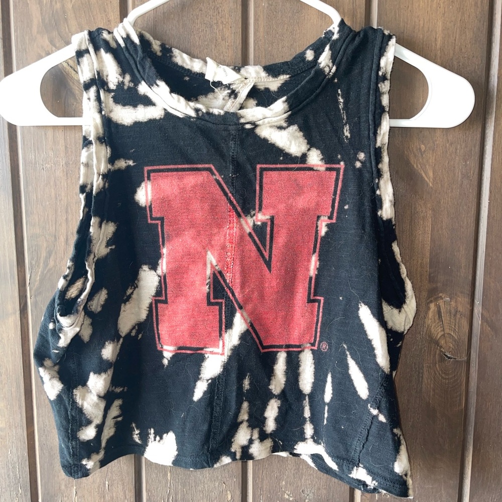 Peach Love California Black and Cream Graphic Crop Top